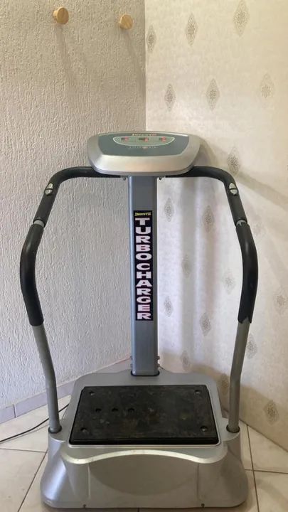 Plataforma vibratória 