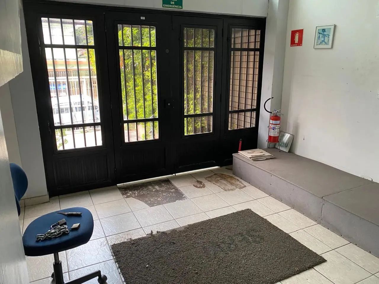 Predio de 3 andares e sub-solo ,necessitando adequações. O sub-solo tem entrada separada o - Foto 3