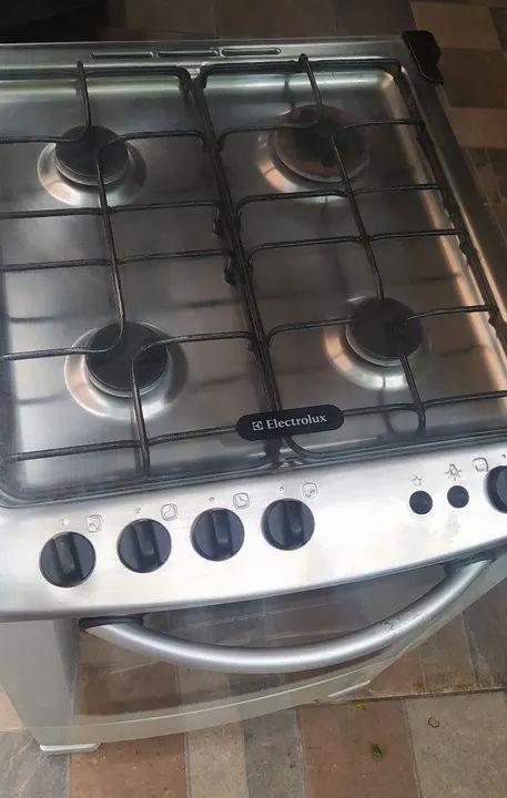 Fogão a Gás 4 Bocas (Glp/GN)- Usado em ótimo estado! - Foto 2