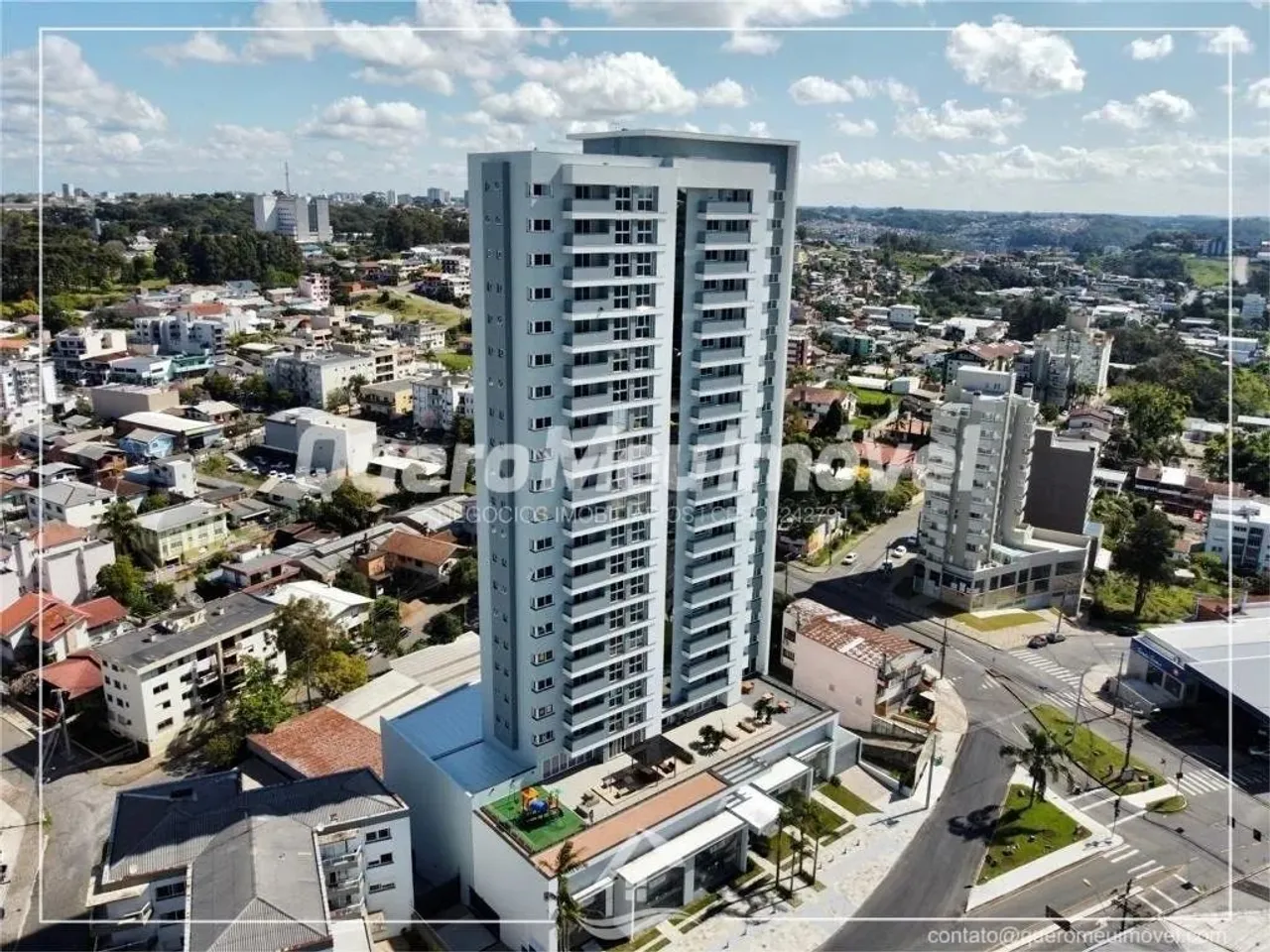 Apartamento de 1 dormitório no Santa Catarina