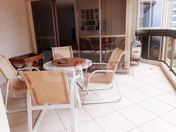 Apartamento com 4 Quartos para aluguel, 180m² - Foto 2