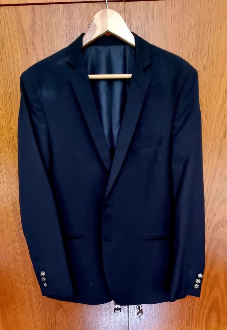 Blazer preto AD, tamanho 52 M.