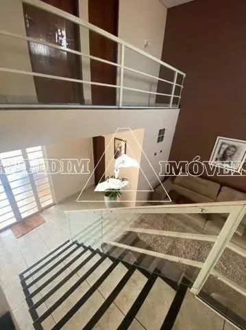 Casa padrão em Ouro Branco - Ribeirão Preto