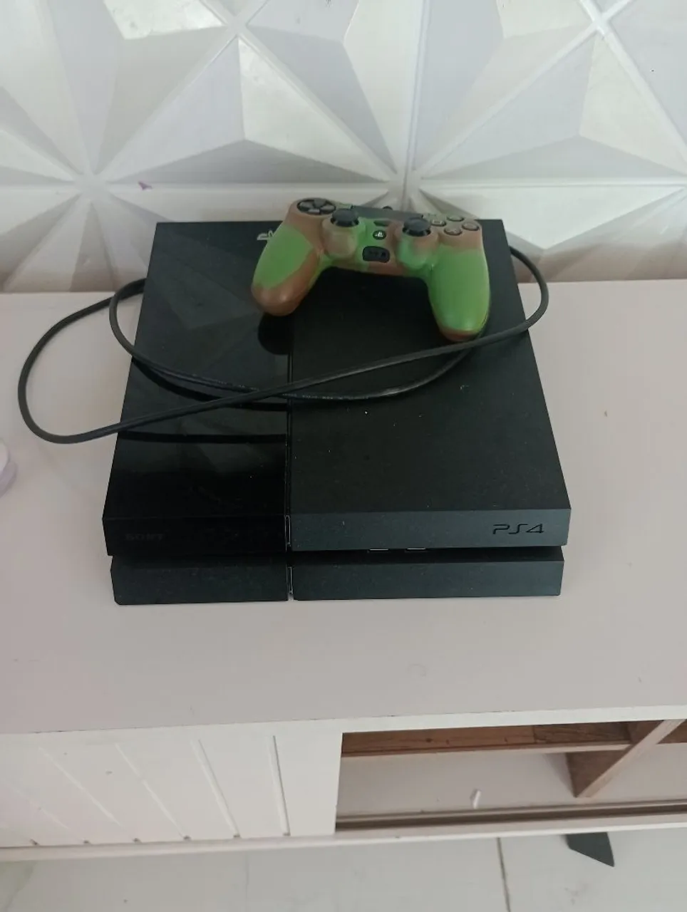 PlayStation 4 (PS4) + Controle Camuflado