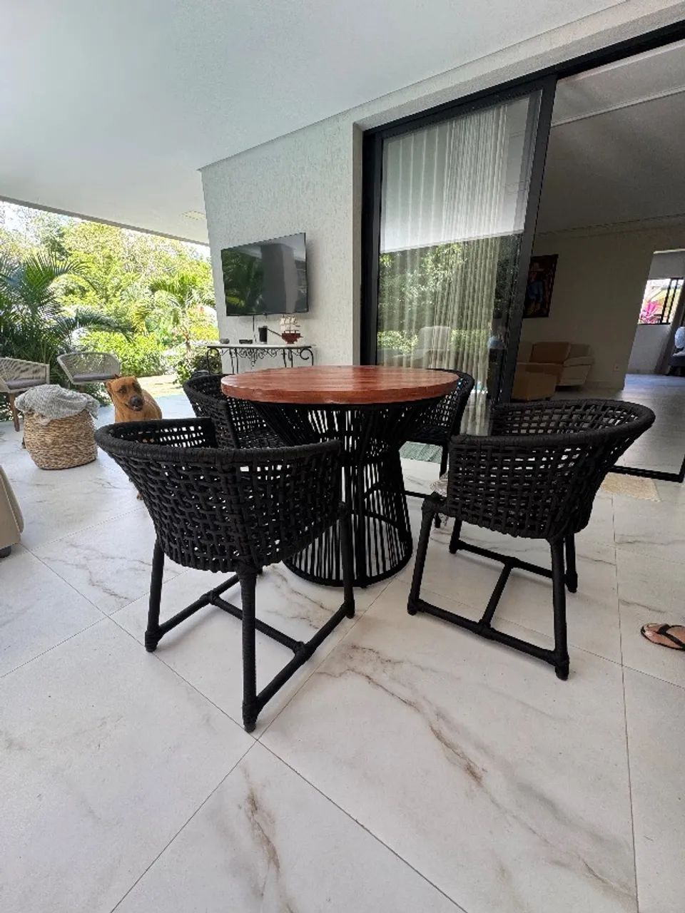 Mesa de 4 cadeiras, cor preta corda náutica 