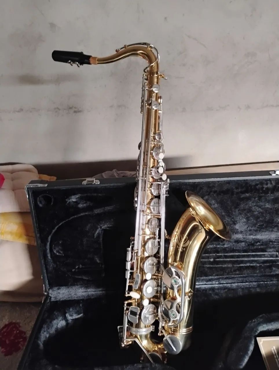 Saxofone Tenor Eagle st-503 impecável 