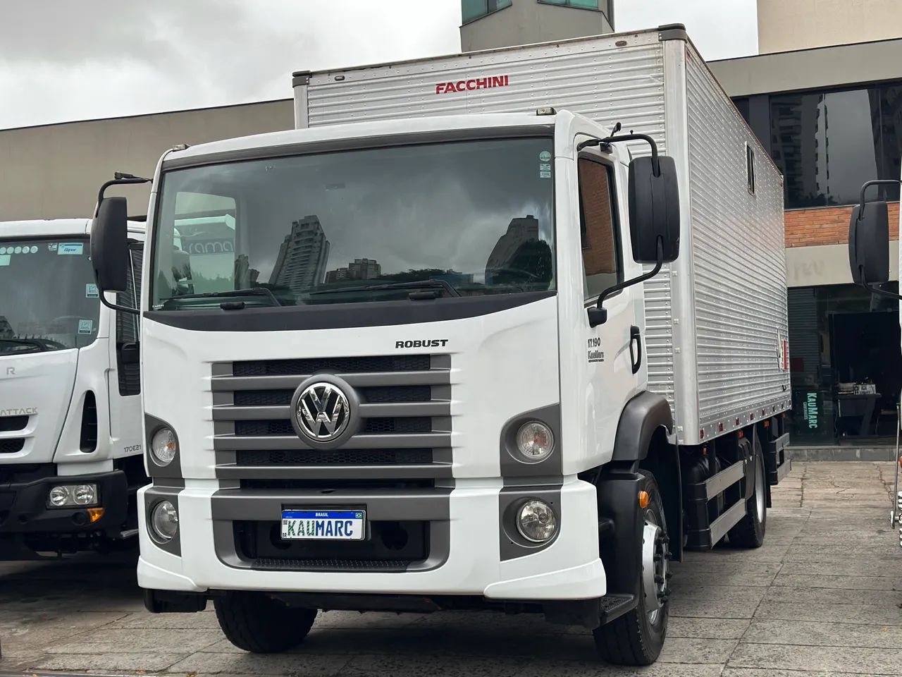 Vw 17-190 Robust Ano 2022 Baú 4x2 Único Dono 
