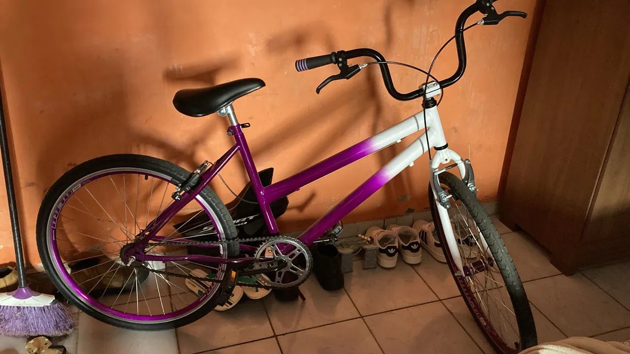 Vende se bicicleta média 