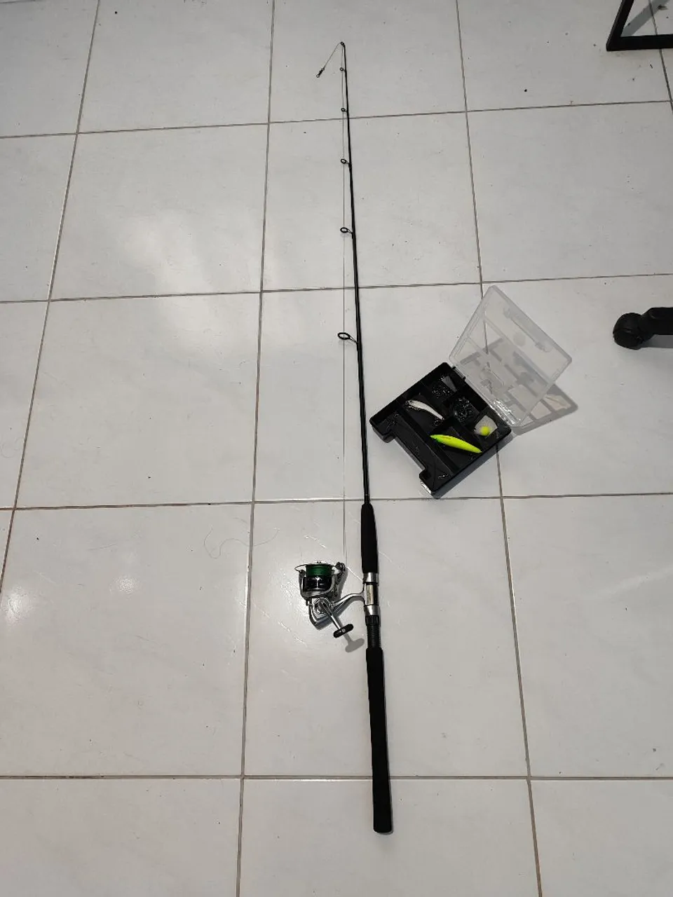 Kit de pesca completo, linha multifilamento.