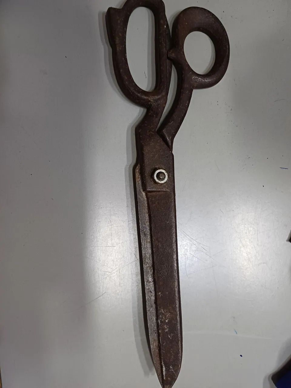 Tesoura antiga de metal marca corneta - Antiguidades - Alto da Rua XV ...