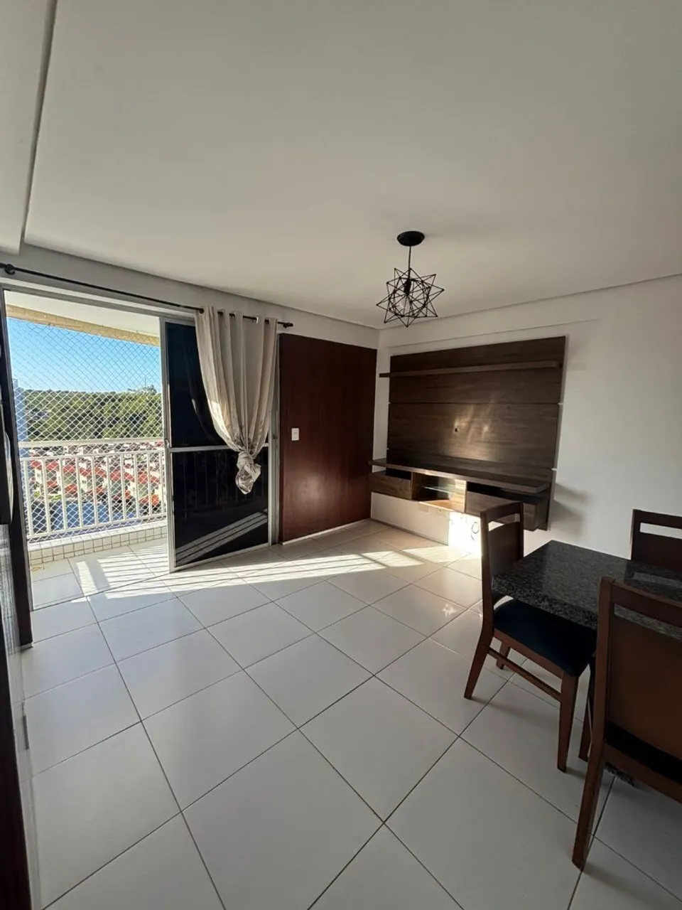 Ell- Apartamento Mobiliado de 3 quartos sendo uma suíte