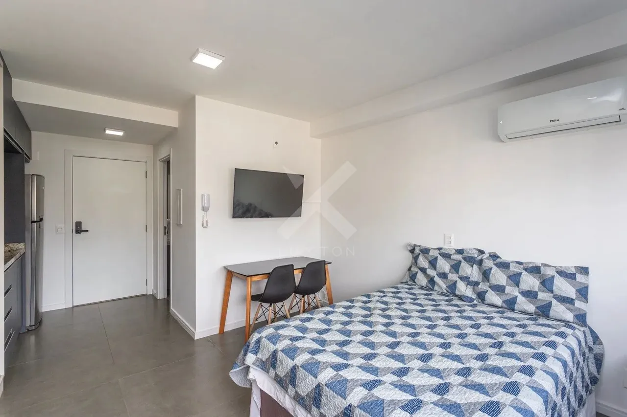 Studio mobiliado para alugar no bairro Mont Serrat