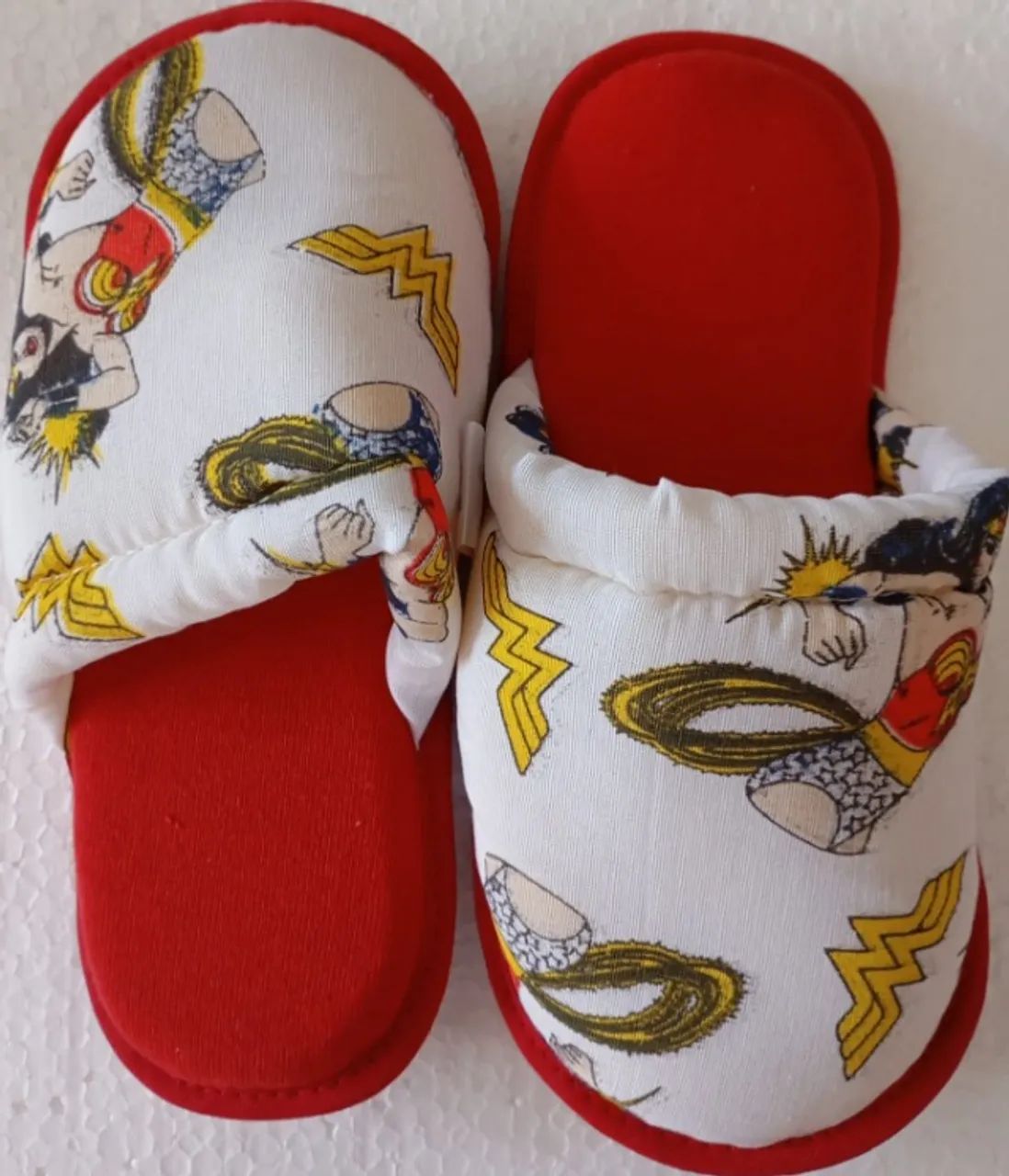 Pantufa Unissex Diversas Cores e Estampas Estilo Conforto - Tamanhos Infantis do 25 ao 30 - Foto 5