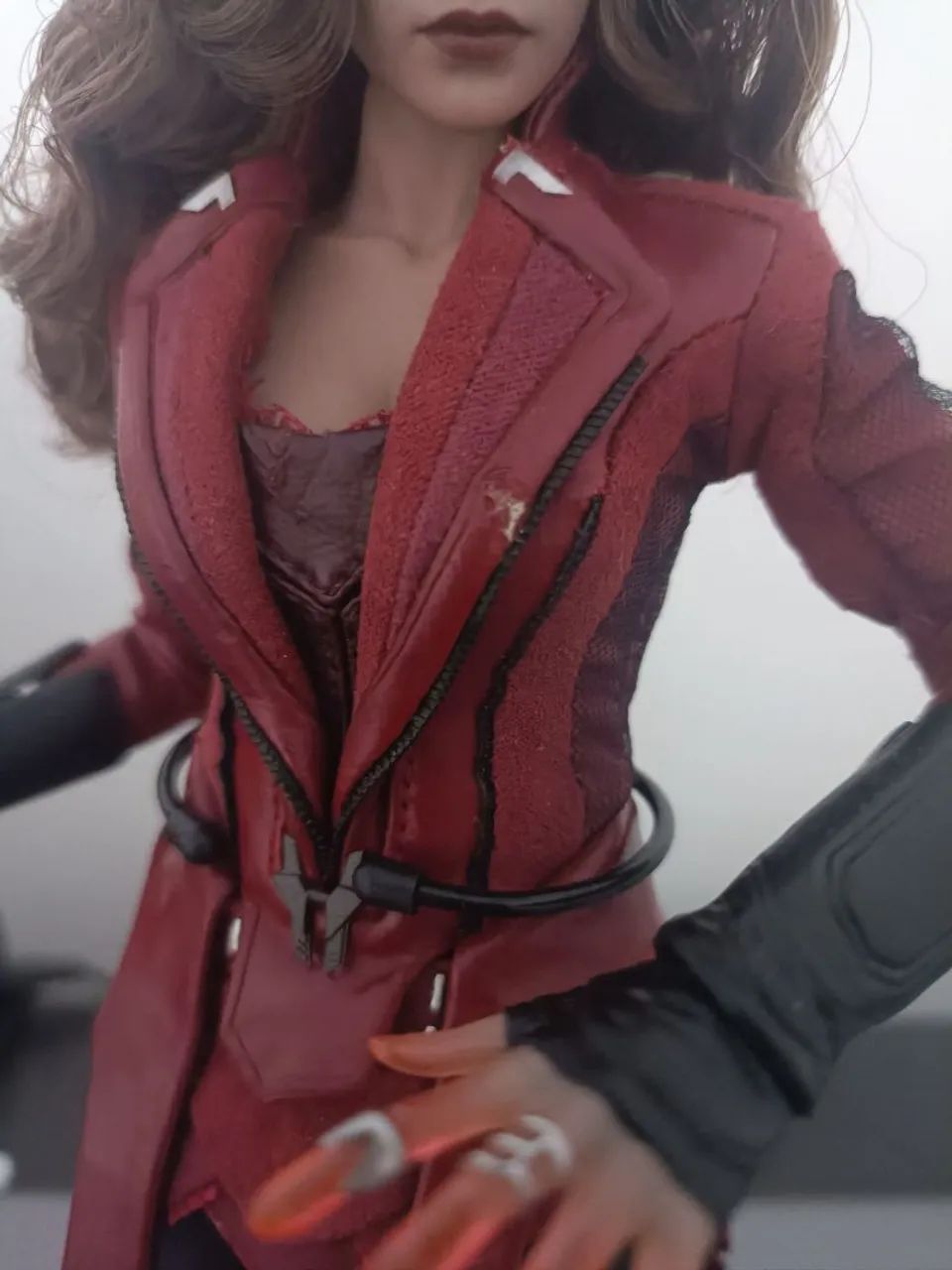 Hot Toys Scarlet Witch Avengers Age Of Ultron 1/6 - Foto 2