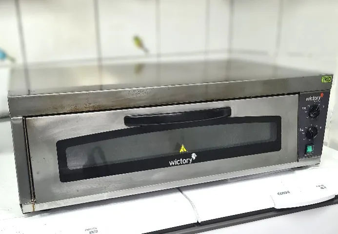 Forno de lastro para pizza, Wictory, wp-80, com 6 meses de uso.