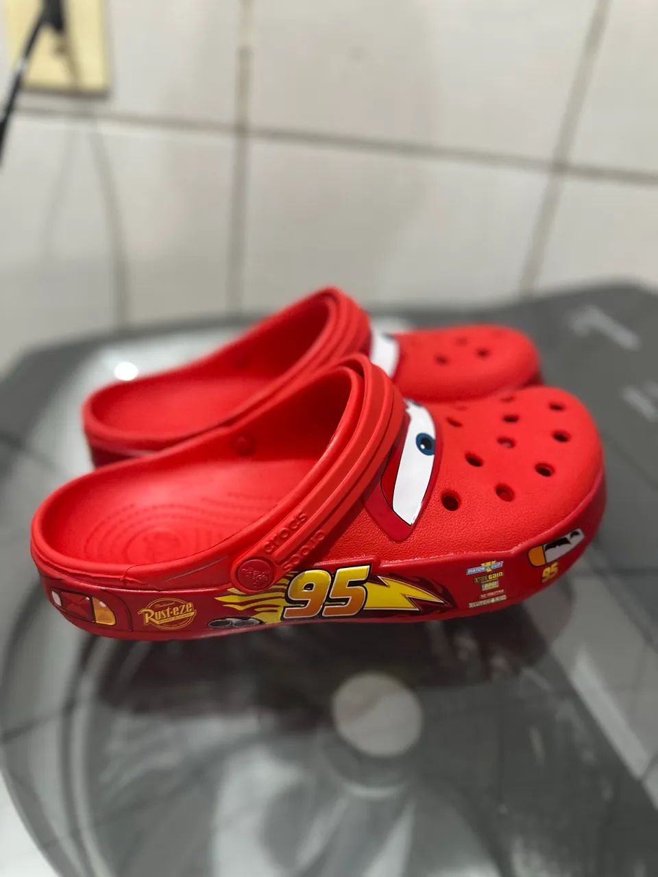 Crocs Relâmpago Mcqueen (Tam 39 e 40) - Foto 2