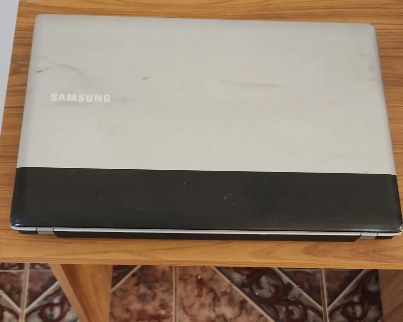 Notebook Samsung preto e cinza