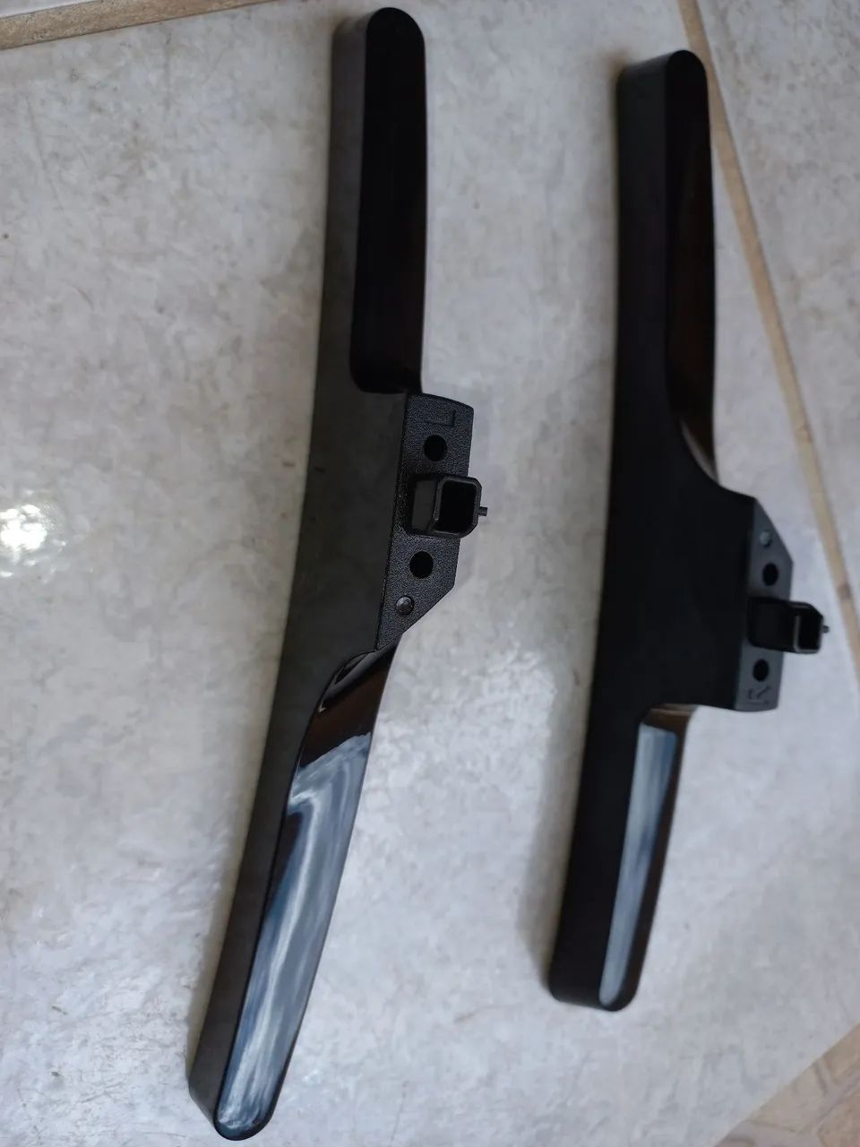 Pezinhos para TVs Samsung 32J4000. - Foto 2
