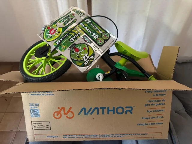 Bicicleta infantil aro 12 - Nova na Caixa