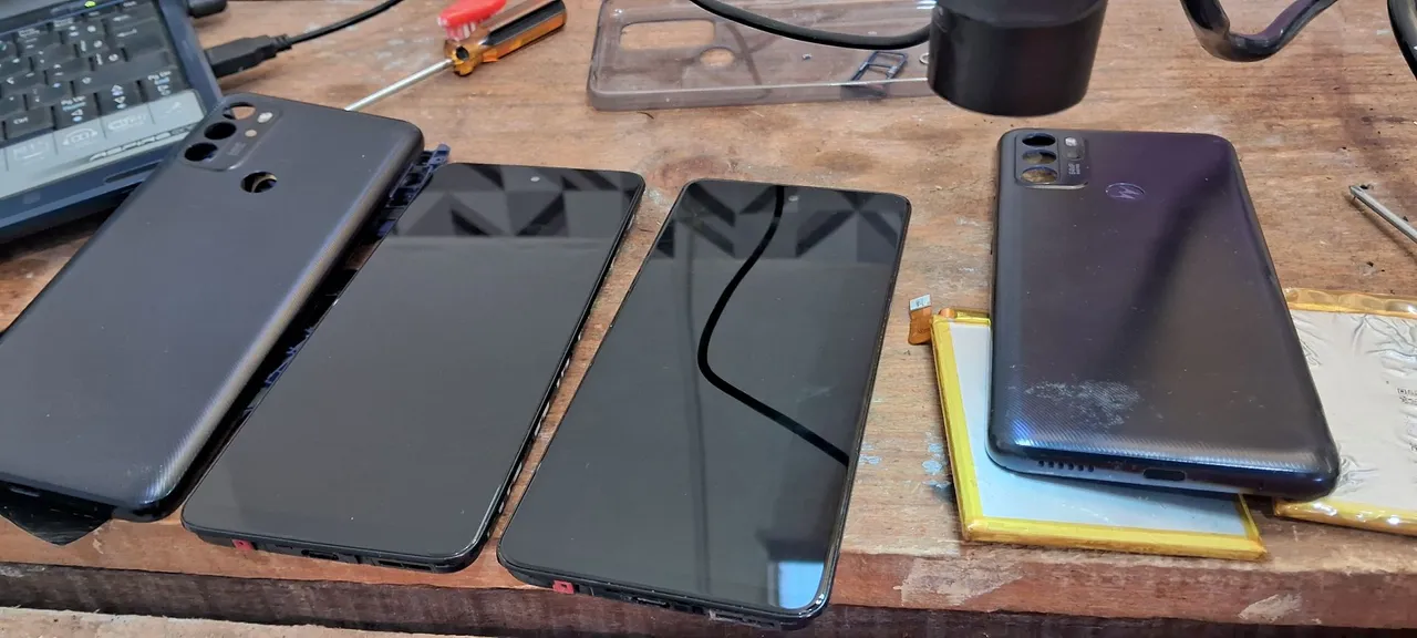 Dois Moto G60s (Com defeito)