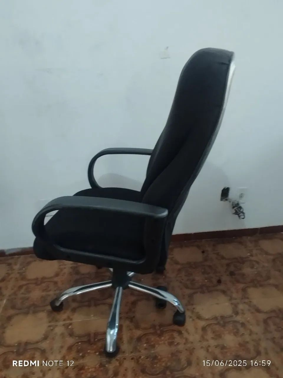 Cadeira de Escritório Giratória - Foto 4