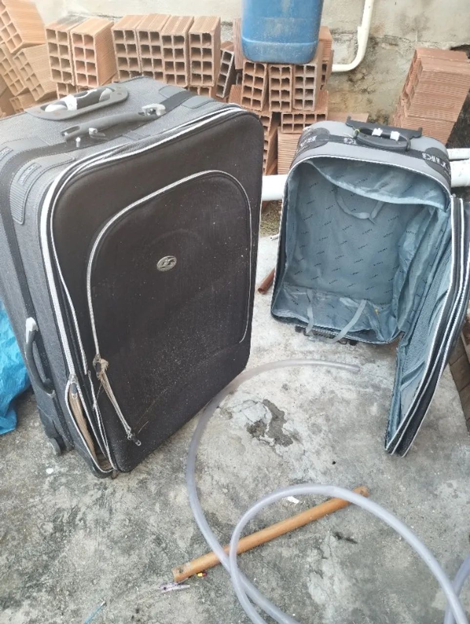 2 malas uma grande da Bagagio e outra média Batiki ideal para quem vai viajar  - Foto 3