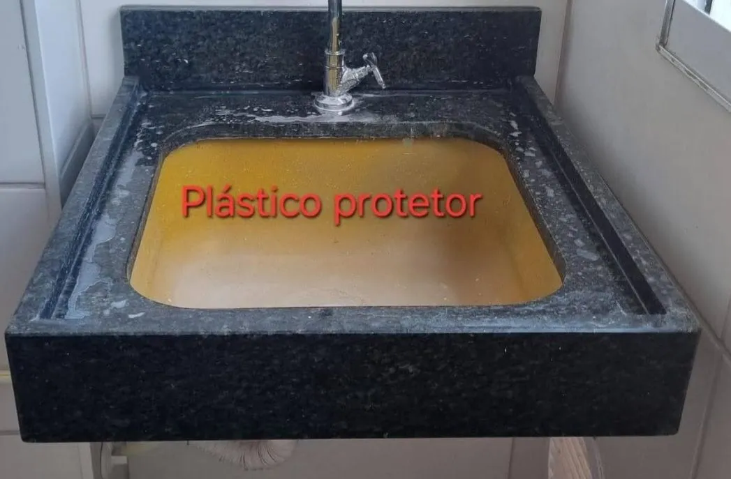 Tanque de lavar no granito preto são gabriel e cuba de inox