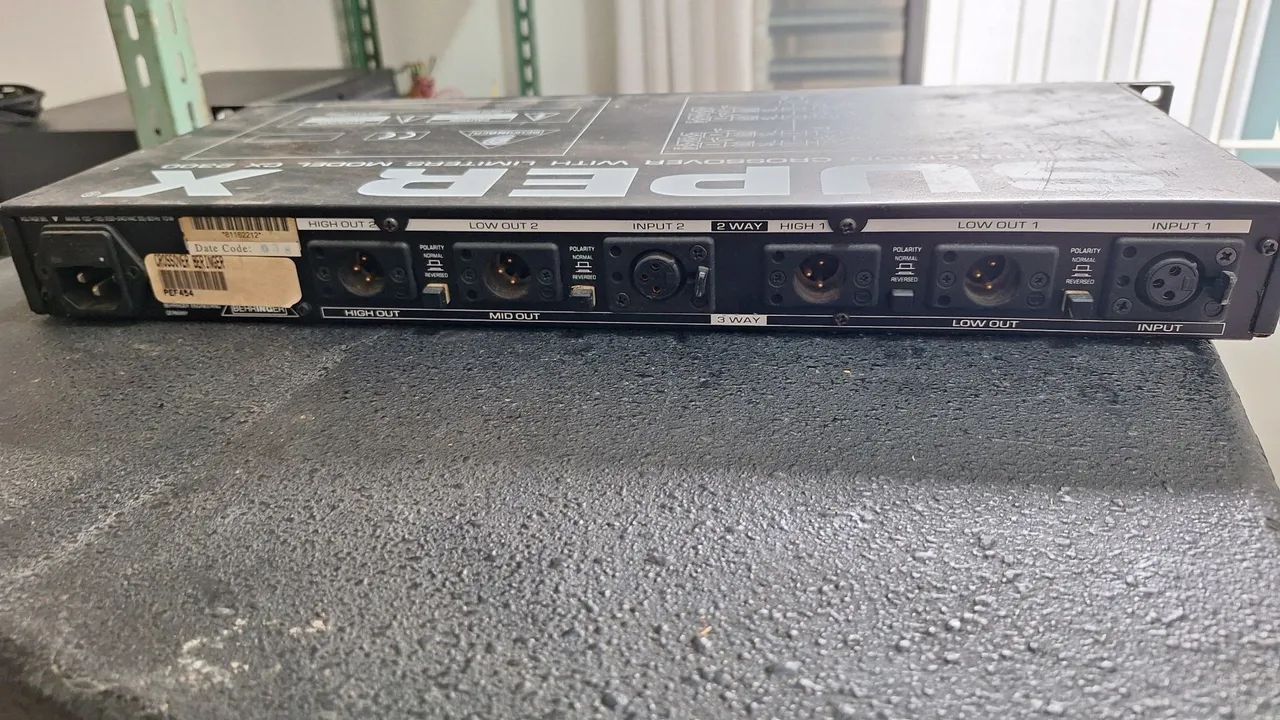 Crossover Behringer Super X - modelo CX 2310 - Foto 2