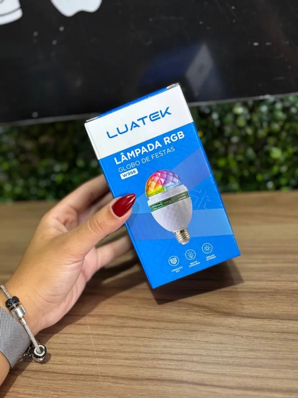 Lâmpada RGB Globo de Festas W998 LUATEK