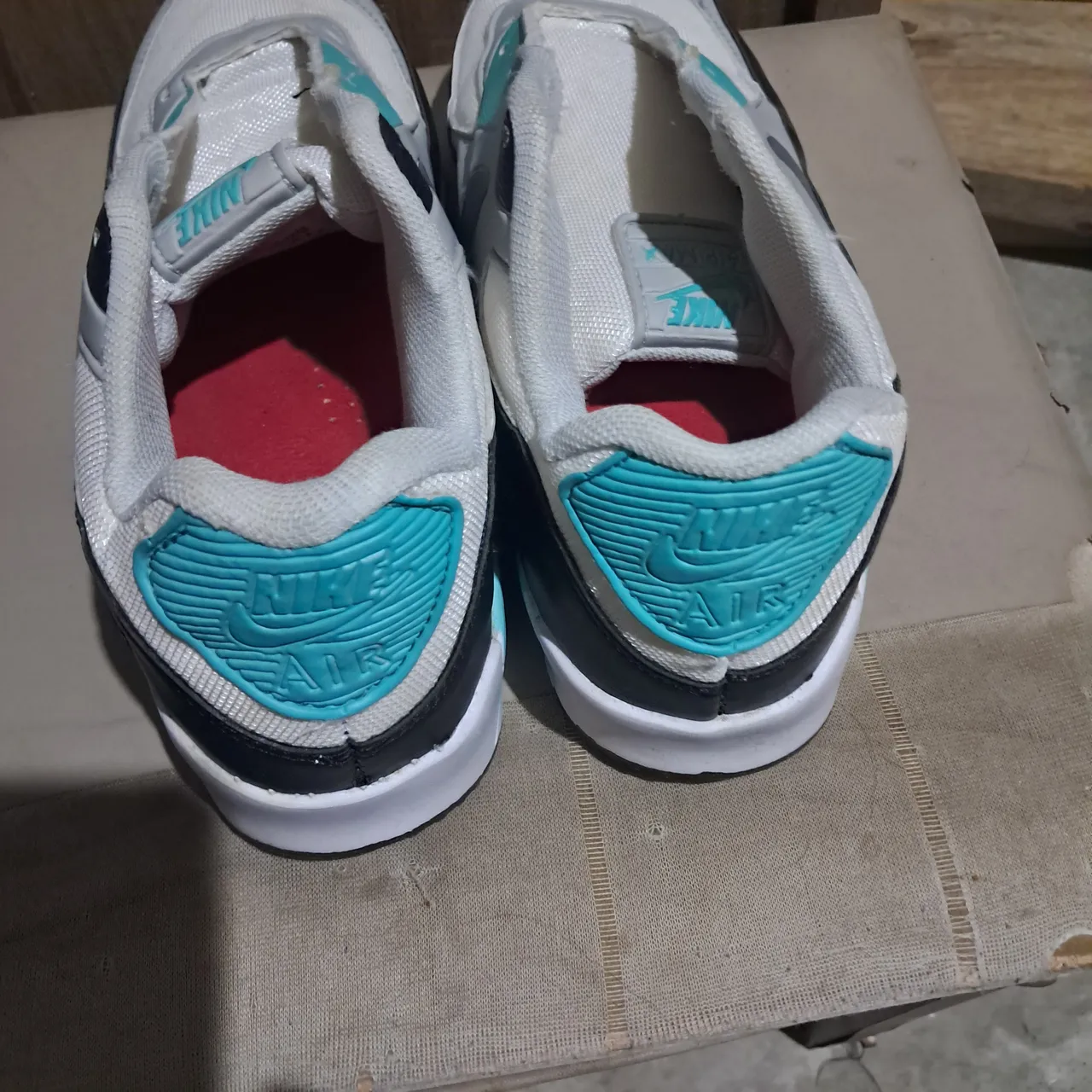 Nike Air Max 90 - Azul e Branco