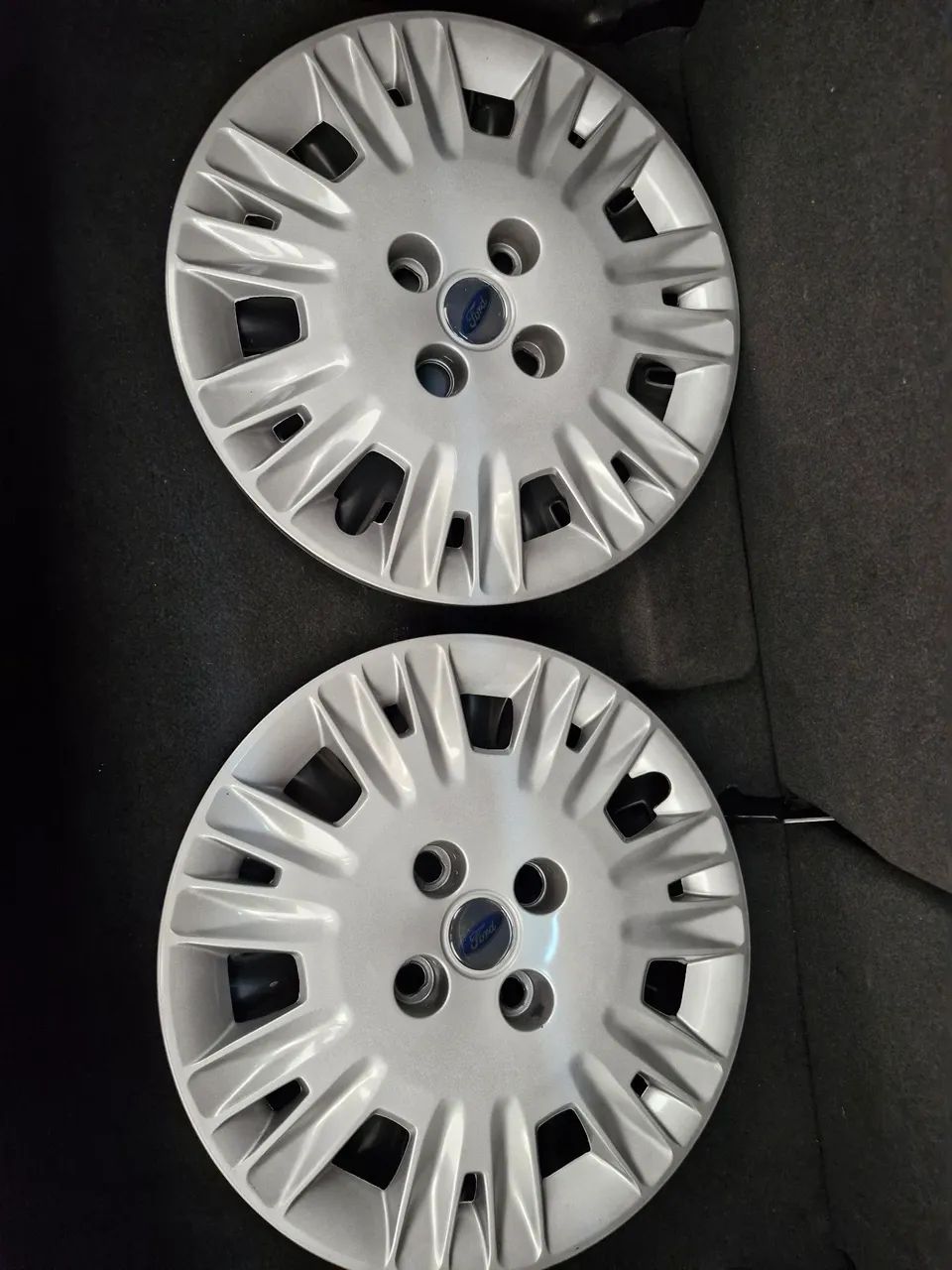 Calotas Ford Ka Aro 15