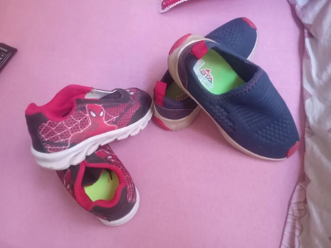 Tênis e sapatos infantis 