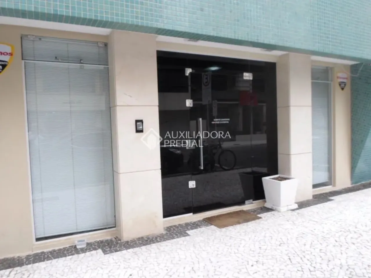 Sala Comercial a Venda em Balneário Camboriú-SC.