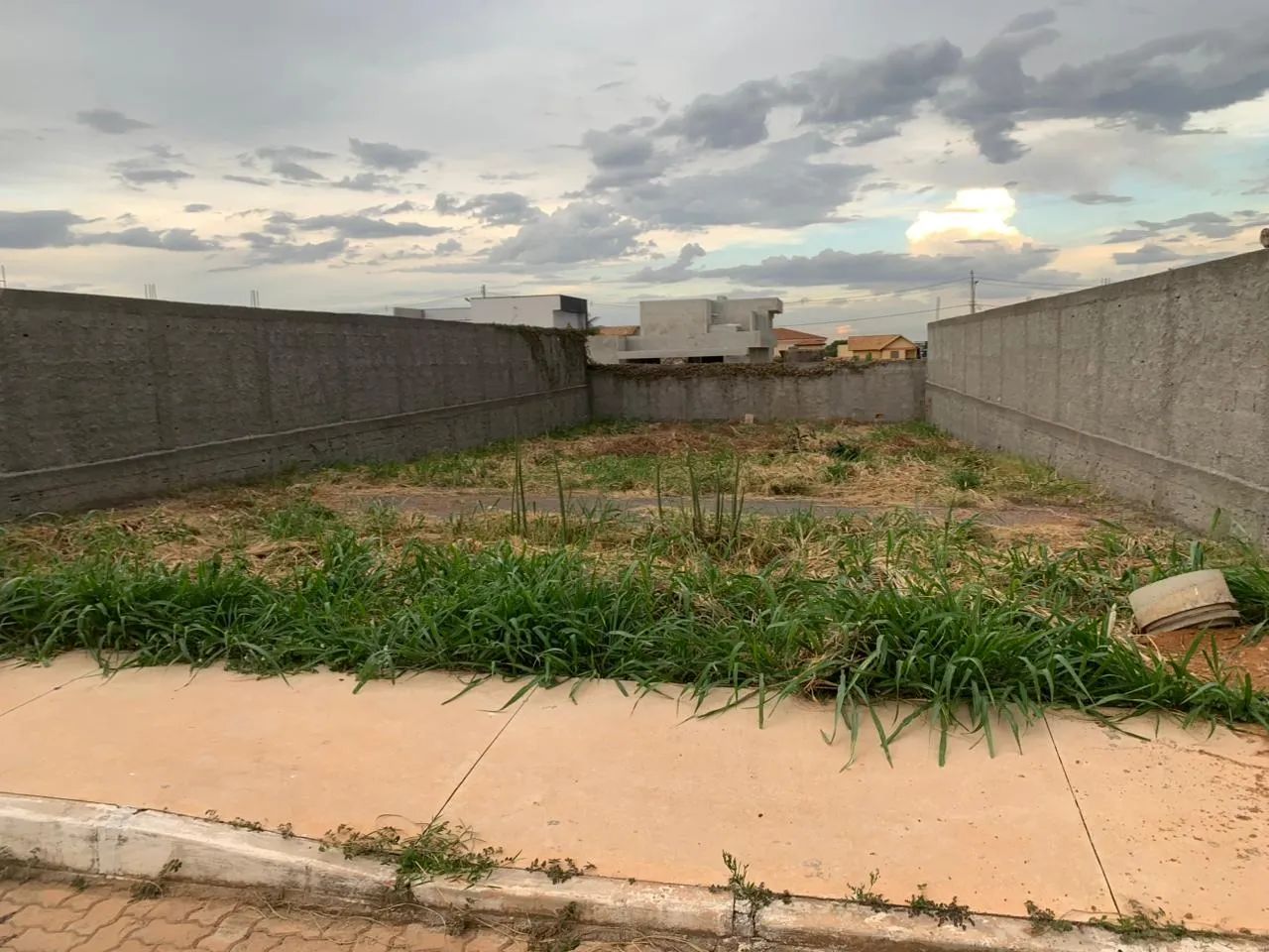 Lote Vicente Pires- Rua 06 - 400 mts