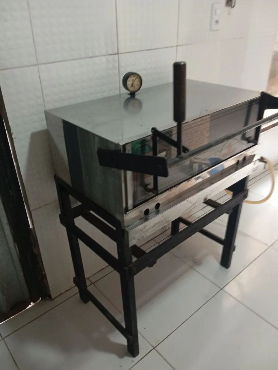 Forno industrial bem conservado 