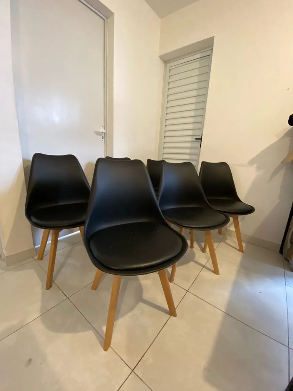 Kit 6 Cadeiras Charles Eames Leda - Preta 