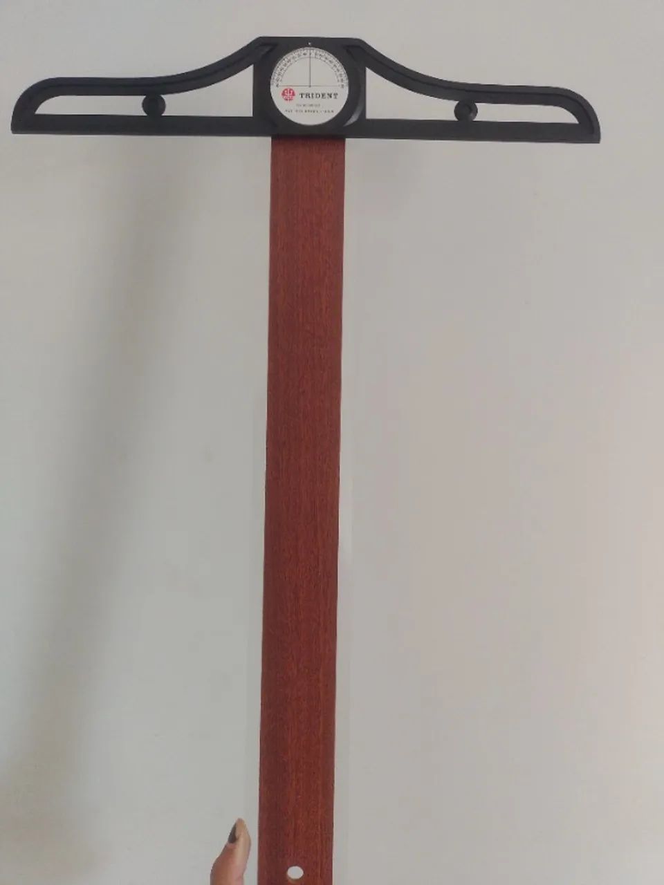 Régua T Trident 5808 com Bordas de Acrílico e Cabeçote Móvel com Transferidor 80 cm