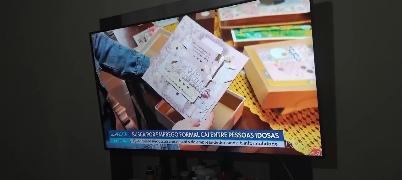 Tv lg 65 polegadas em perfeito estado 