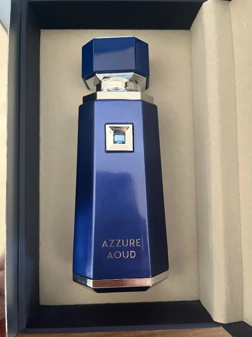 Azzure Aoud - French Avenue