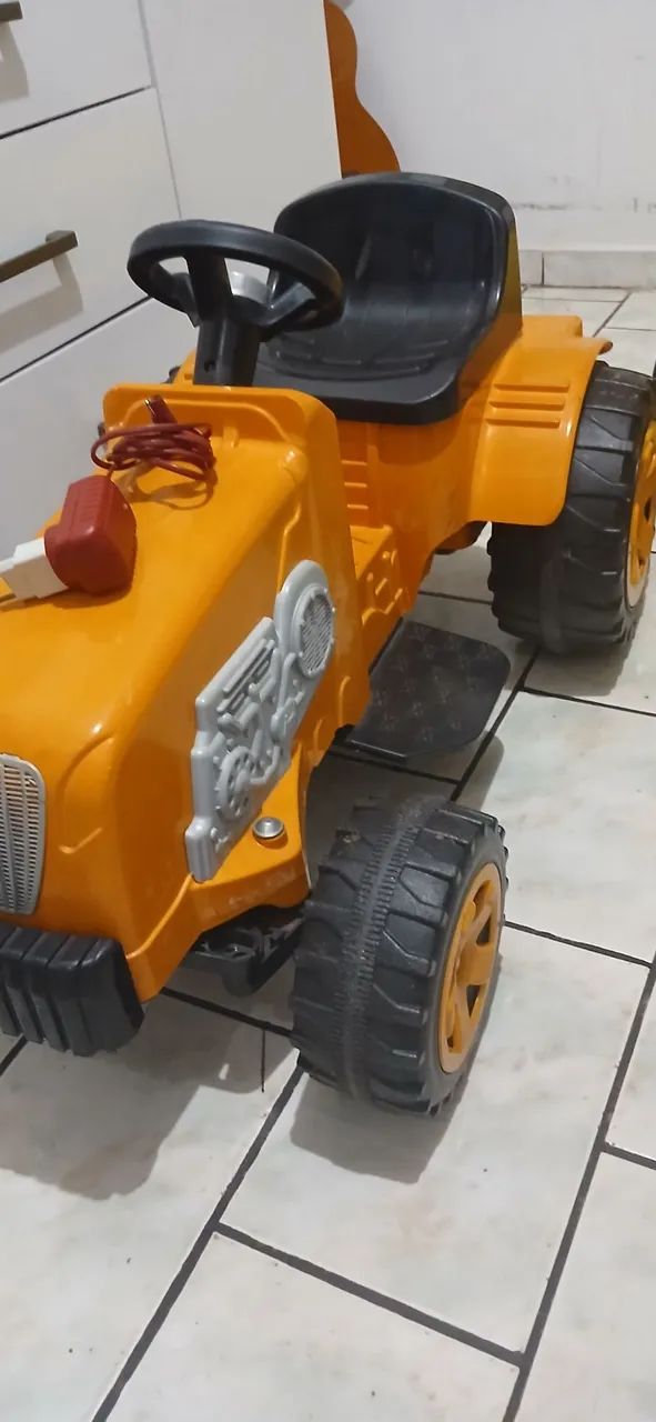 Vendo Trator eletrico 