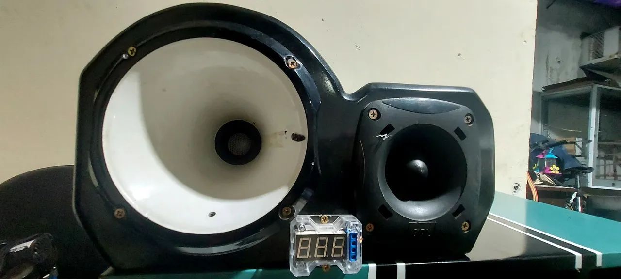 Caixa com subwoofer, médio, twitte e corneta  - Foto 2
