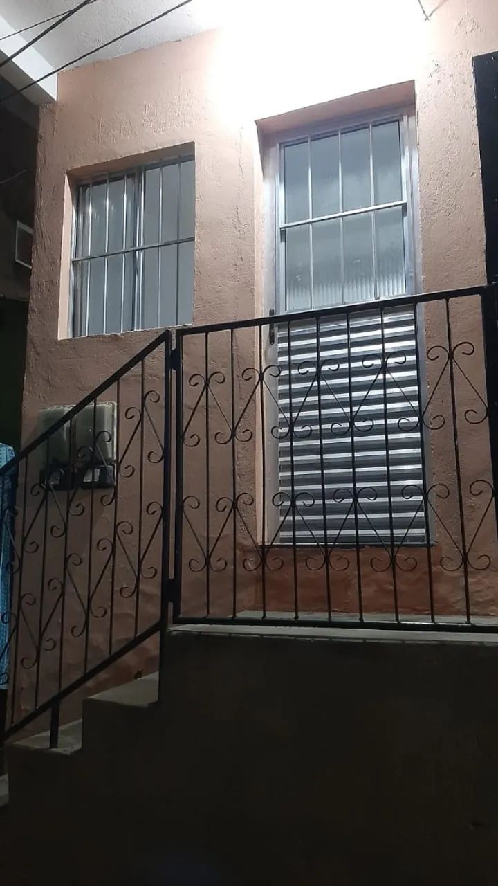 ALUGO CASA DE 1 QUARTO 