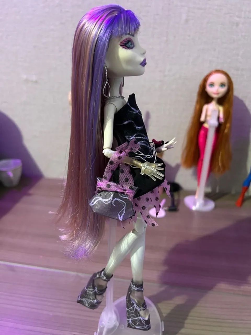 spectra monster high customizada apenas roupas e acessorios - Foto 3