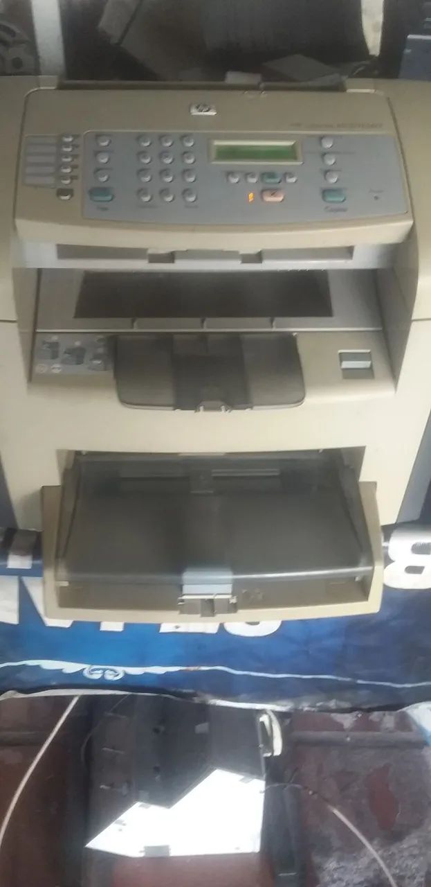 Multifuncional HP LaserJet M1319 mfp