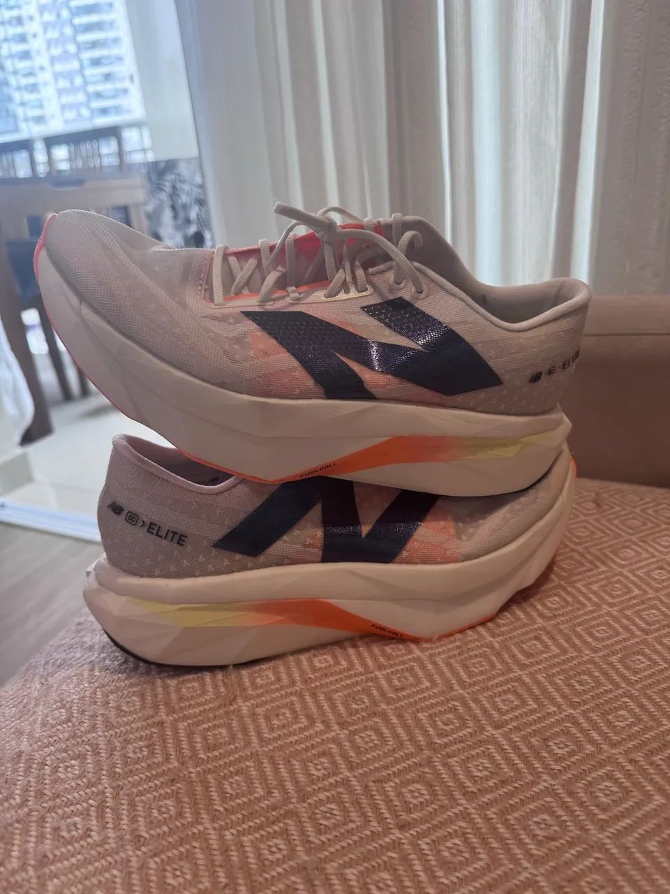 Tênis New Balance Elite V4 Running - Foto 3