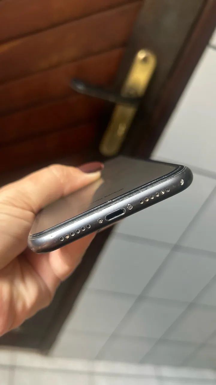 Iphone 11 128gb Preto Conservado - Foto 2