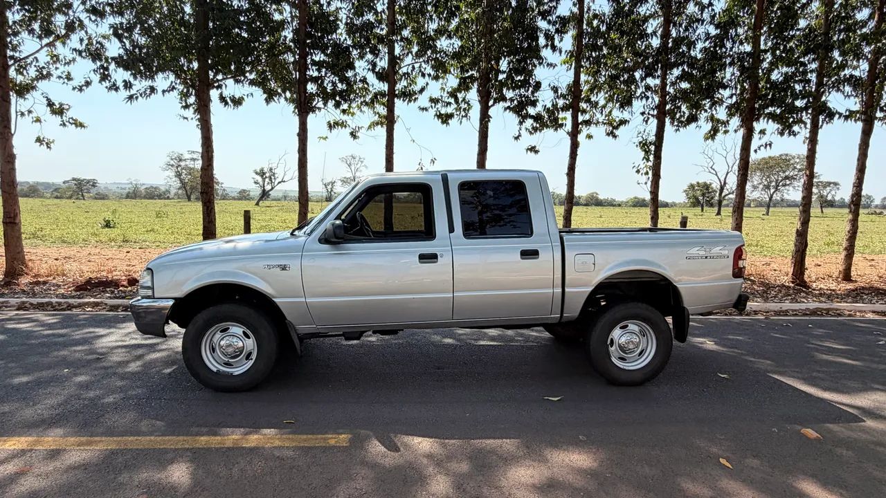 Ford Ranger XL 2.8 8V 135cv 4X2 CD TB Diesel 2002