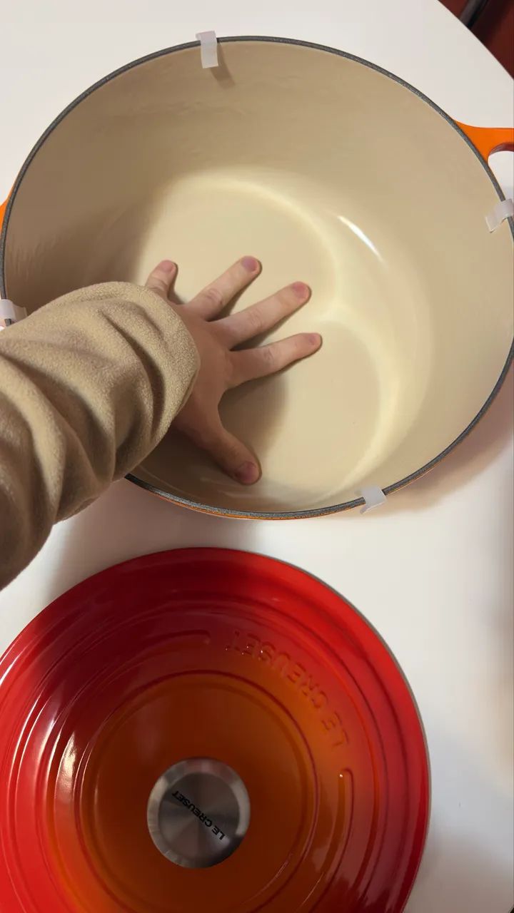 Panela Le creuset NOVA na caixa 28cm (sem uso) - Foto 3