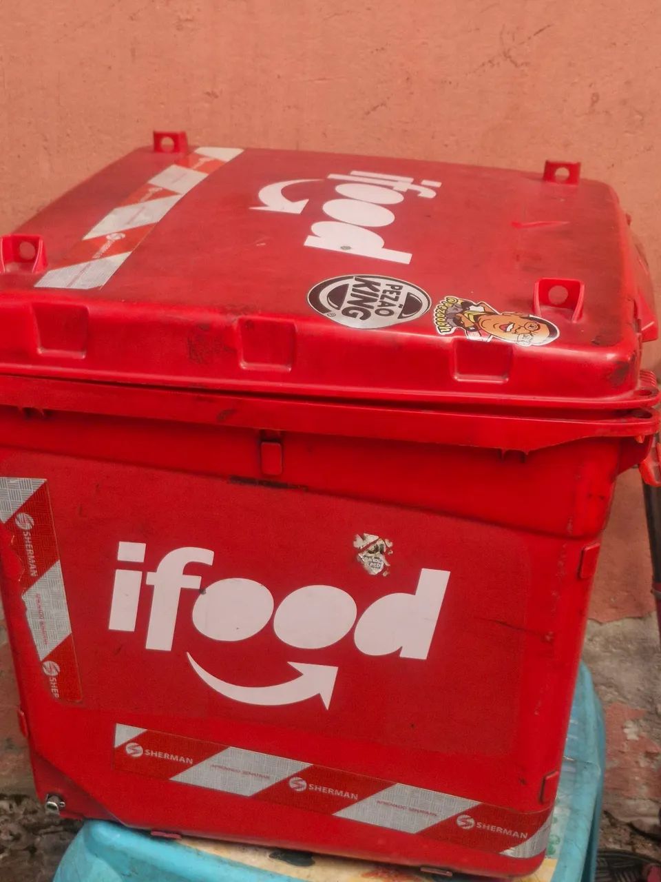BAÚ ENTREGADORES 110L 