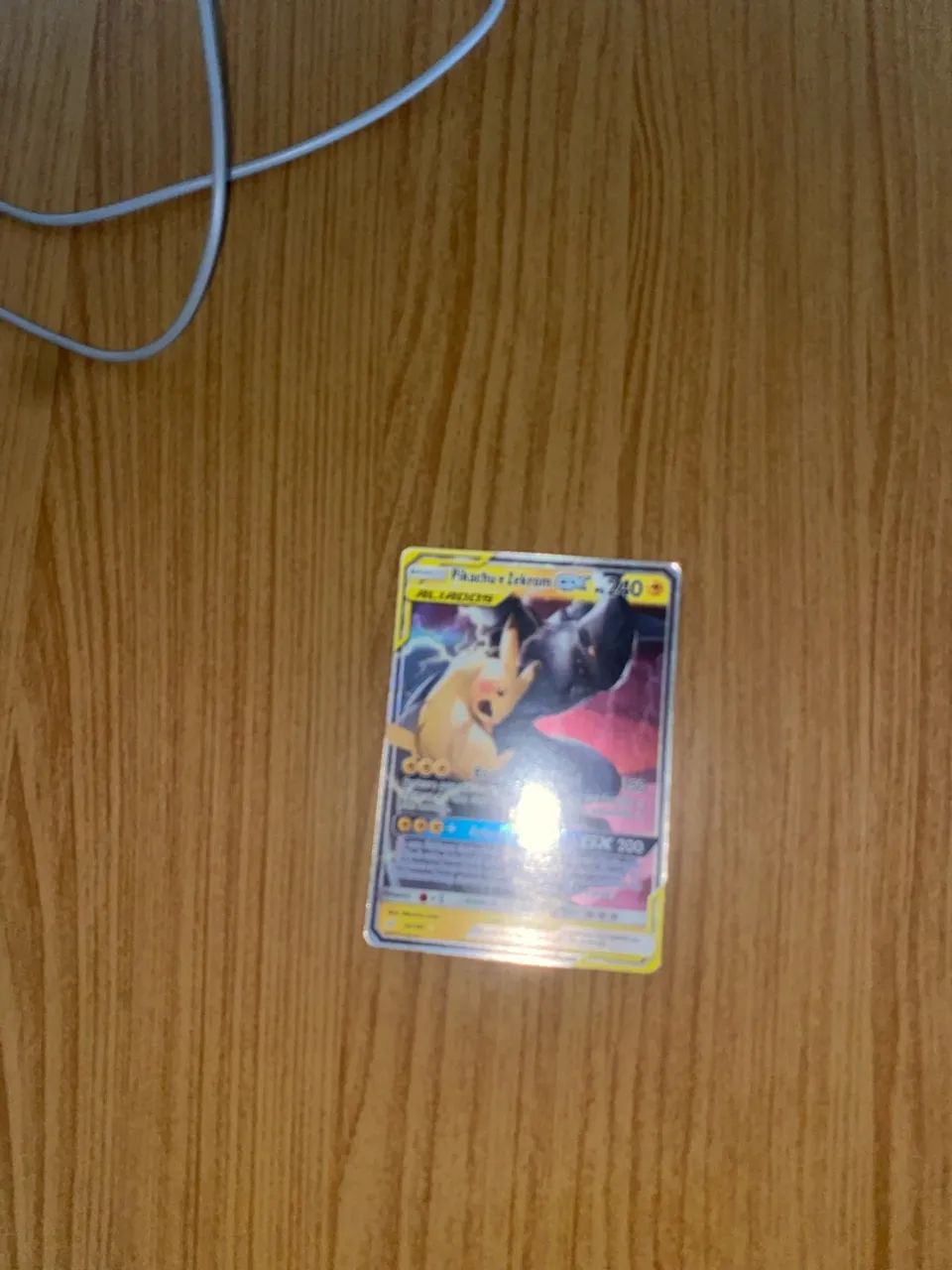 Carta Pokémon Pikachu e zekrom - Foto 3